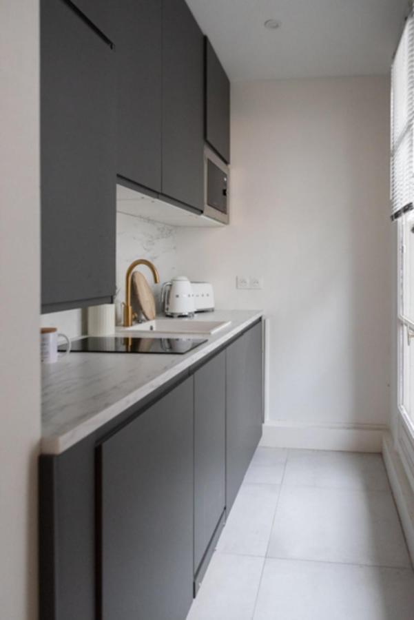 Nice 37m With Balcony Near The Louvre Appartamento